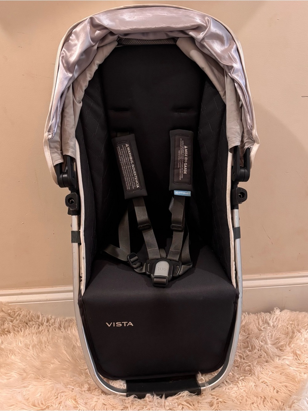 UPPAbaby Vista RUMBLE Seat 2020- WHITE with Silver Canopy